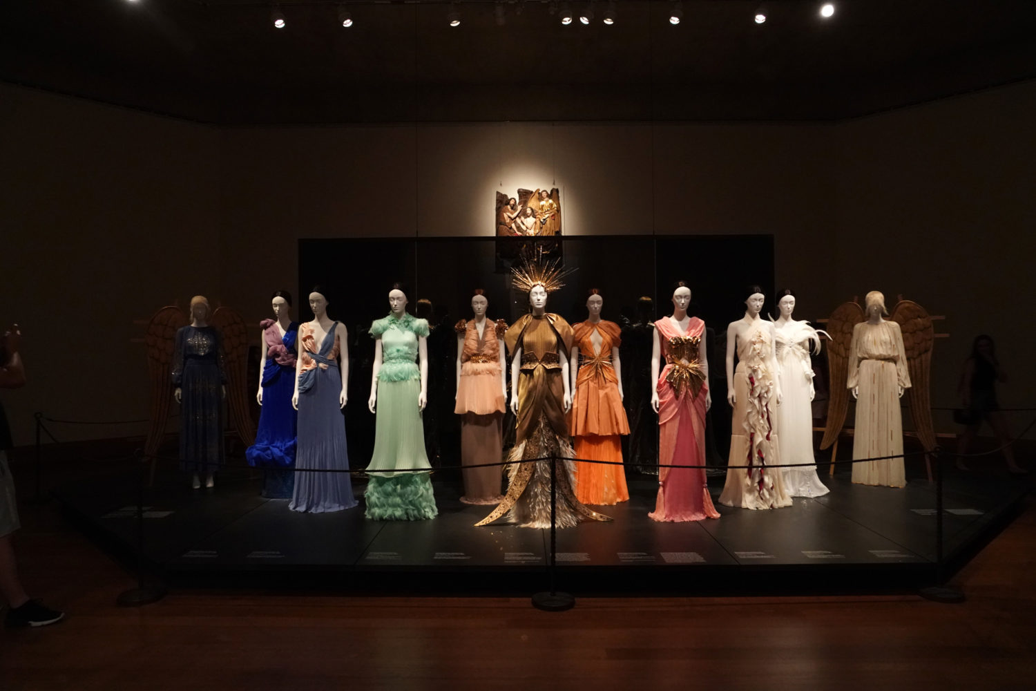 Heavenly Bodies: Fashion and the Catholic Imagination